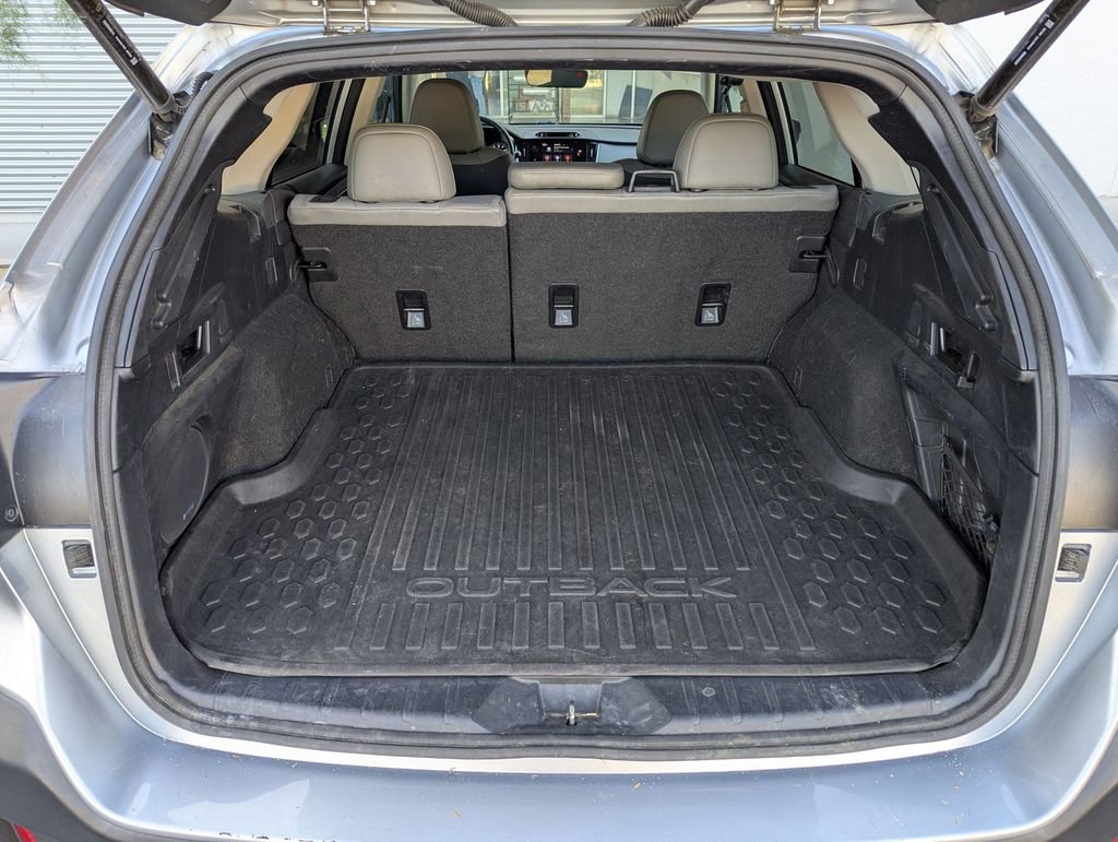 Used 2020 Subaru Outback Limited image 20
