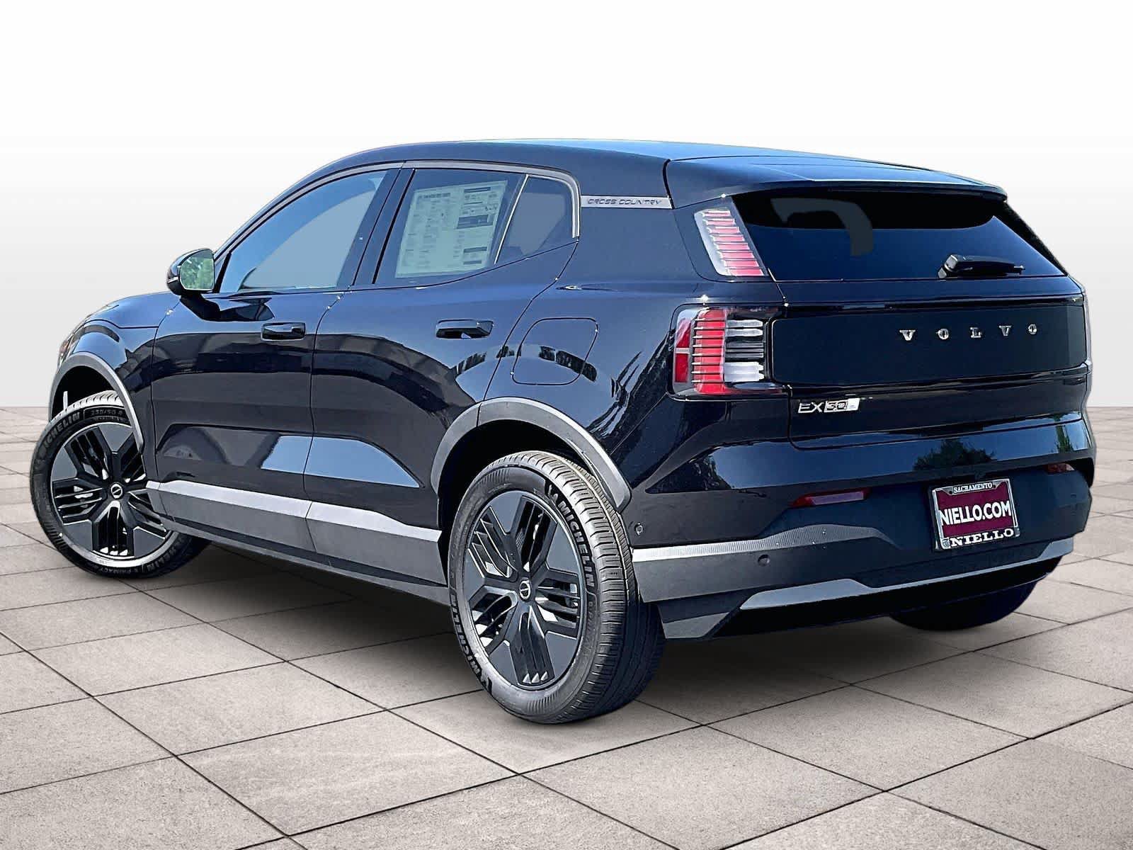 New 2026 Volvo EX30 Cross Country Ultra w/ Protection Package Premier AWD/4WD image 3