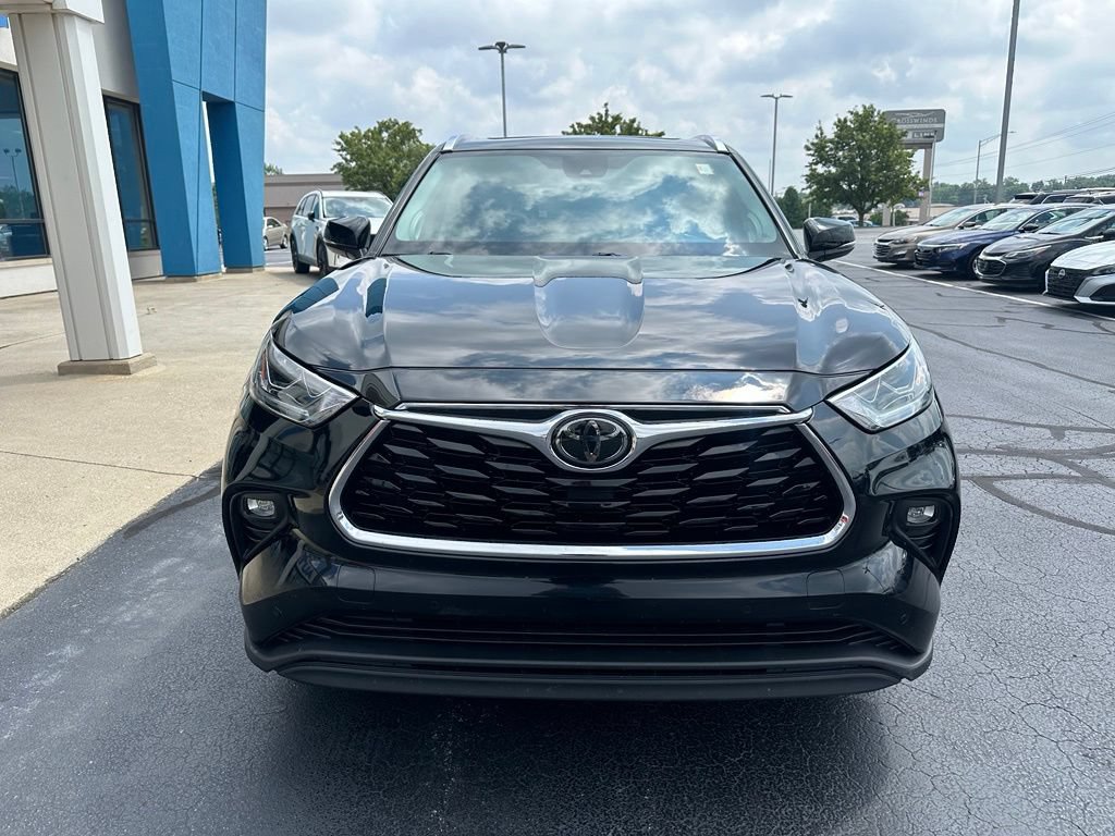 Used 2020 Toyota Highlander Limited AWD/4WD image 8