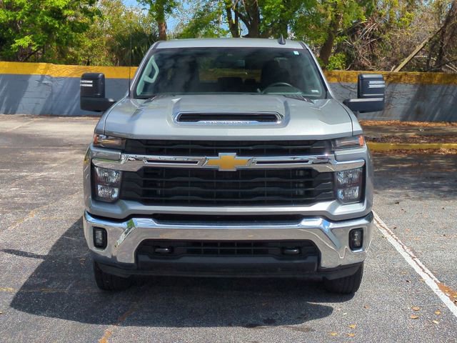 Used 2025 Chevrolet Silverado 2500 LT w/ Convenience Package image 2