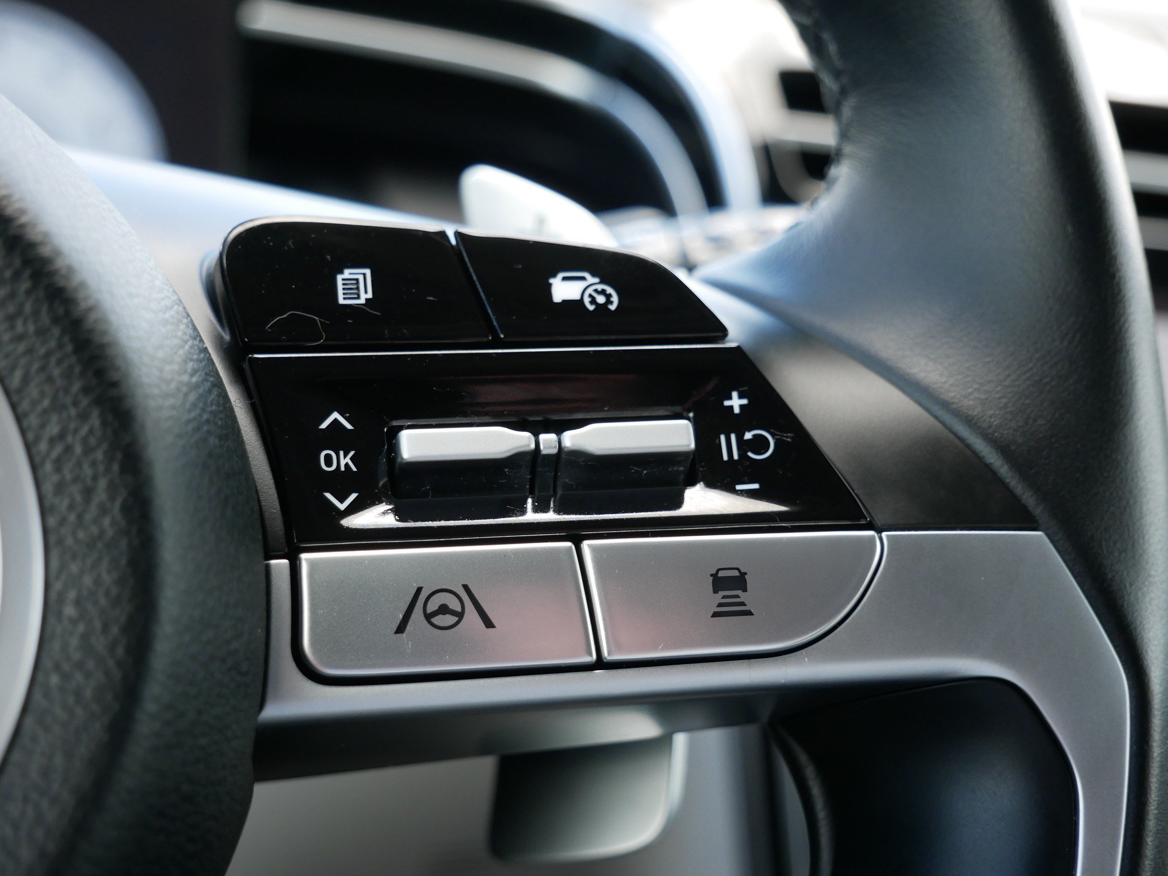 Certified 2024 Hyundai Tucson Limited AWD/4WD image 30