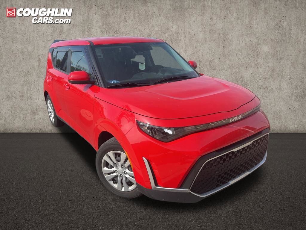 Used 2023 Kia Soul LX image 9