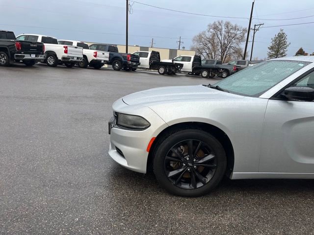 Used 2020 Dodge Charger SXT w/ Blacktop Package AWD/4WD image 4