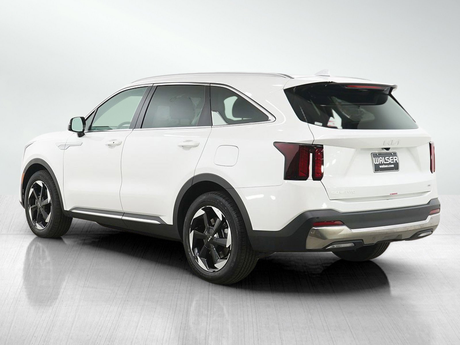 Used 2025 Kia Sorento EX AWD/4WD image 4