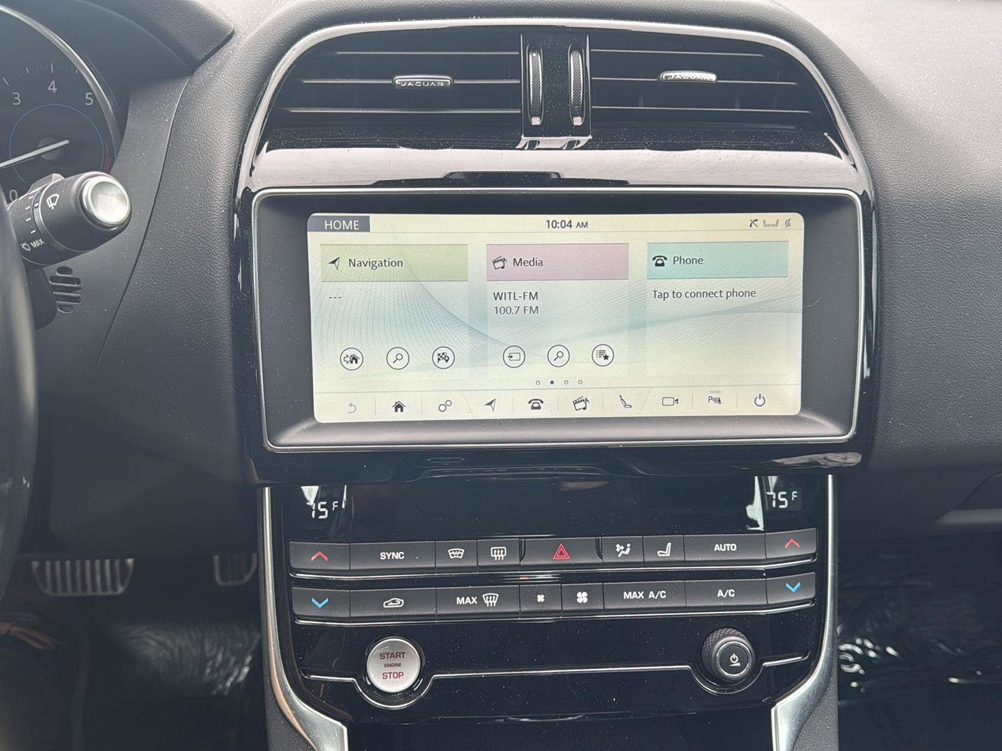 Used 2019 Jaguar XE Premium AWD/4WD image 14
