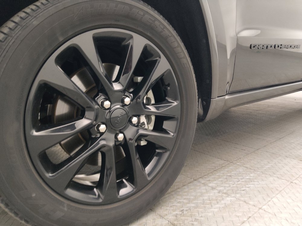 Used 2021 Jeep Grand Cherokee Laredo X RWD image 31