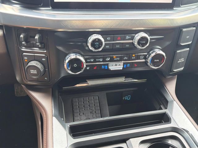 Used 2025 Ford F350 King Ranch AWD/4WD image 28