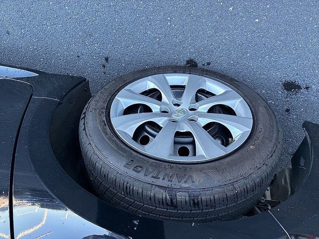 Used 2024 Toyota Corolla LE image 24