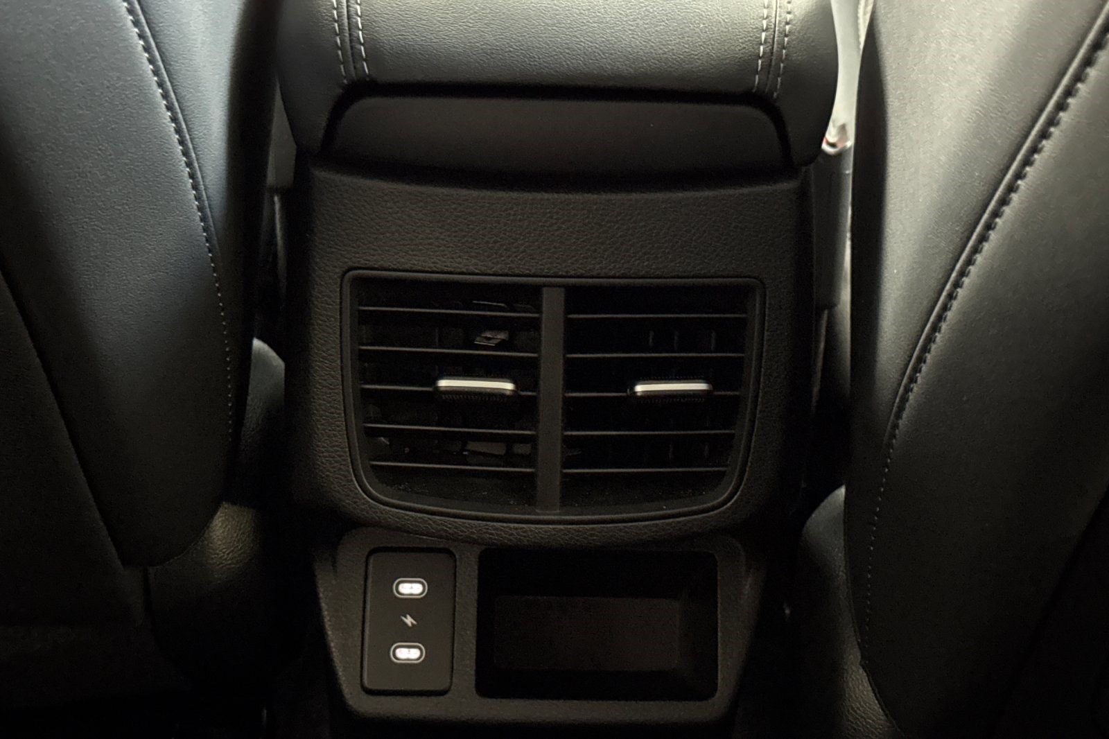 Used 2024 Kia Seltos SX w/ SX Sunroof Package AWD/4WD image 16