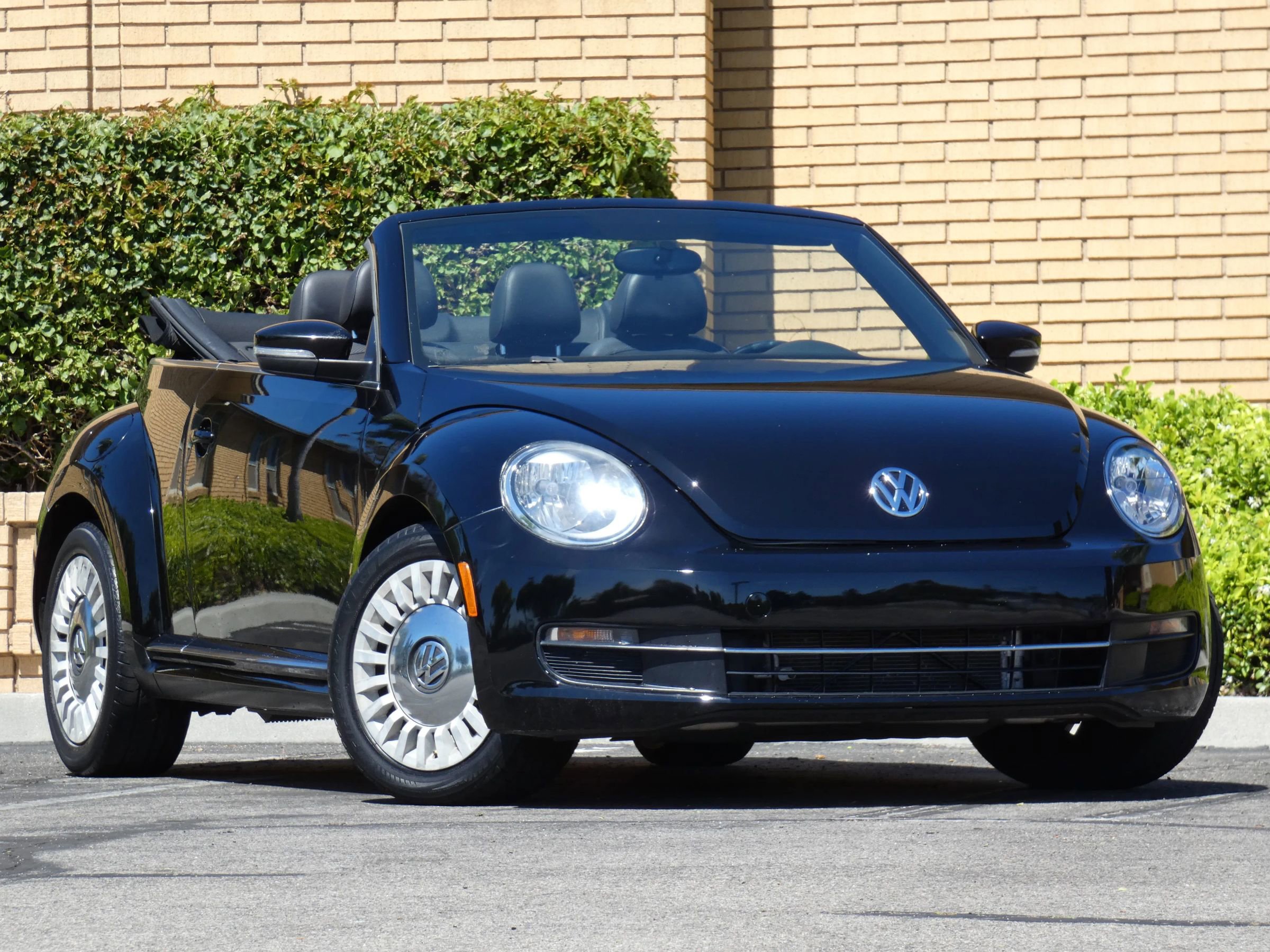 Used 2014 Volkswagen Beetle 2.5 image 3