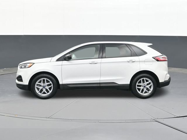 Used 2021 Ford Edge SE image 9