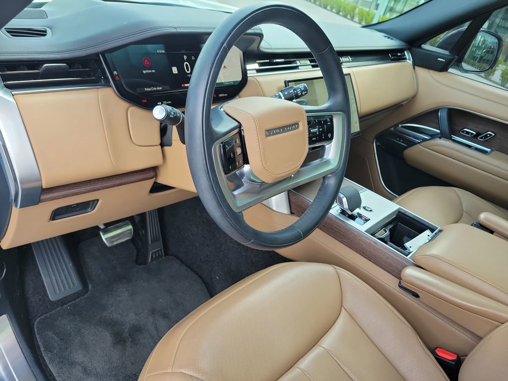 Certified 2024 Land Rover Range Rover SE image 25