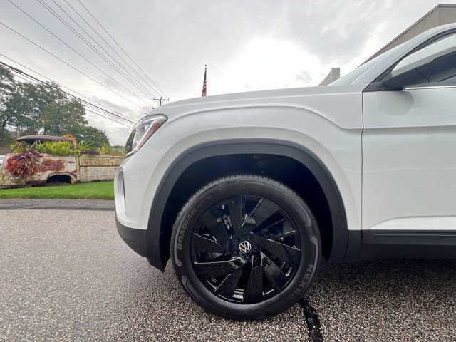 New 2026 Volkswagen Atlas SE image 10