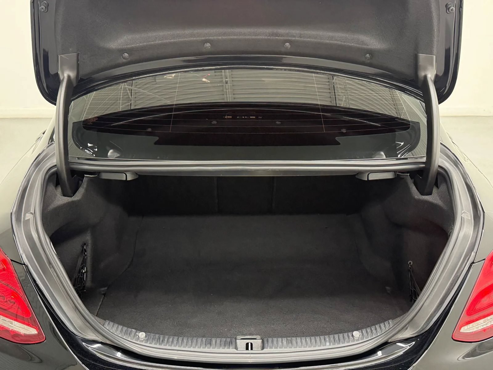 Used 2016 Mercedes-Benz C 63 AMG Sedan image 39
