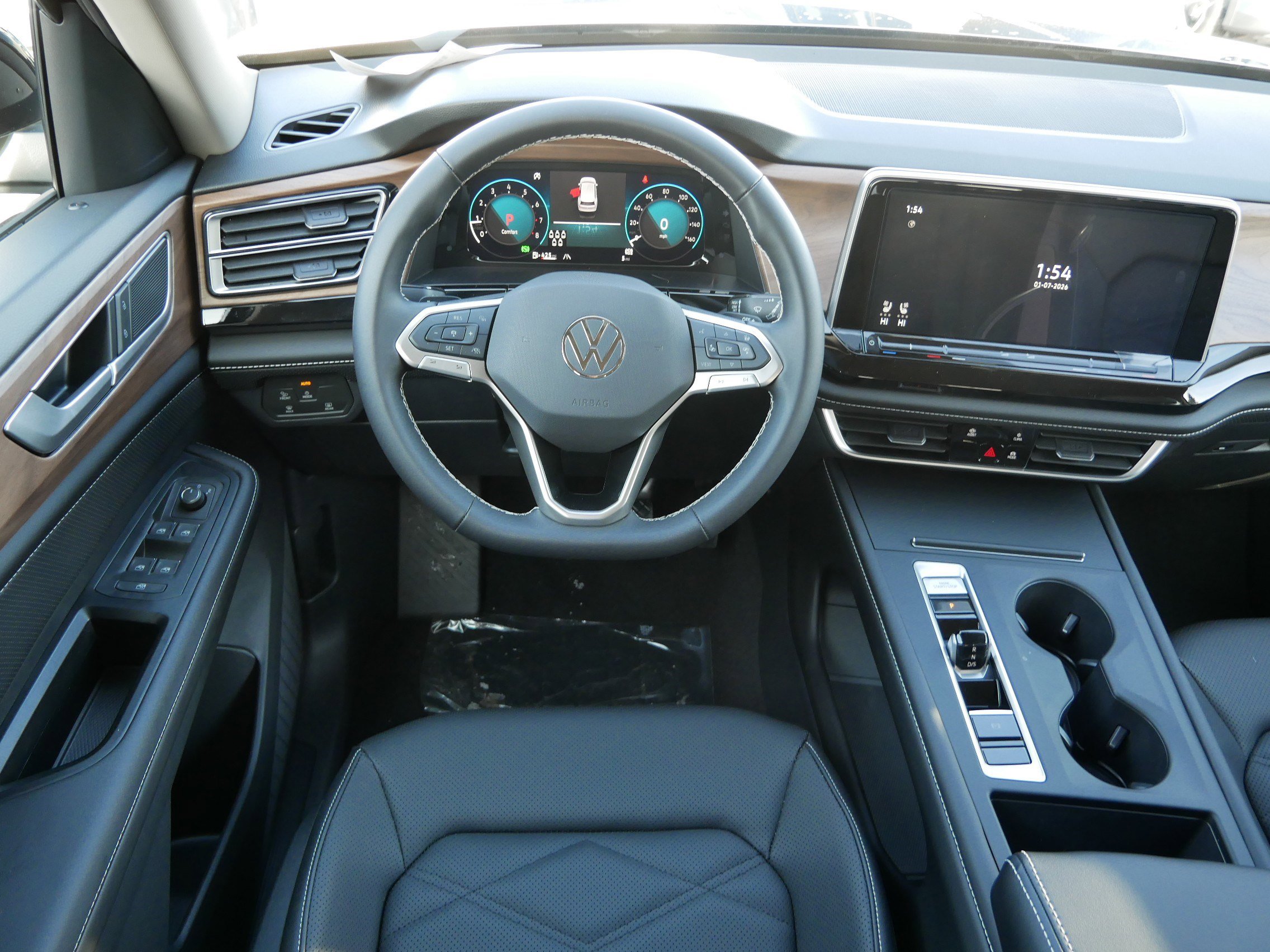 New 2026 Volkswagen Atlas SE image 7