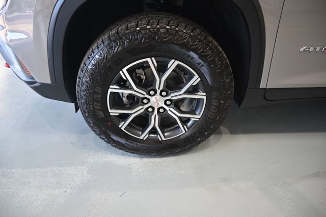 New 2026 GMC Acadia AT4 w/ Luxury Package AWD/4WD image 29