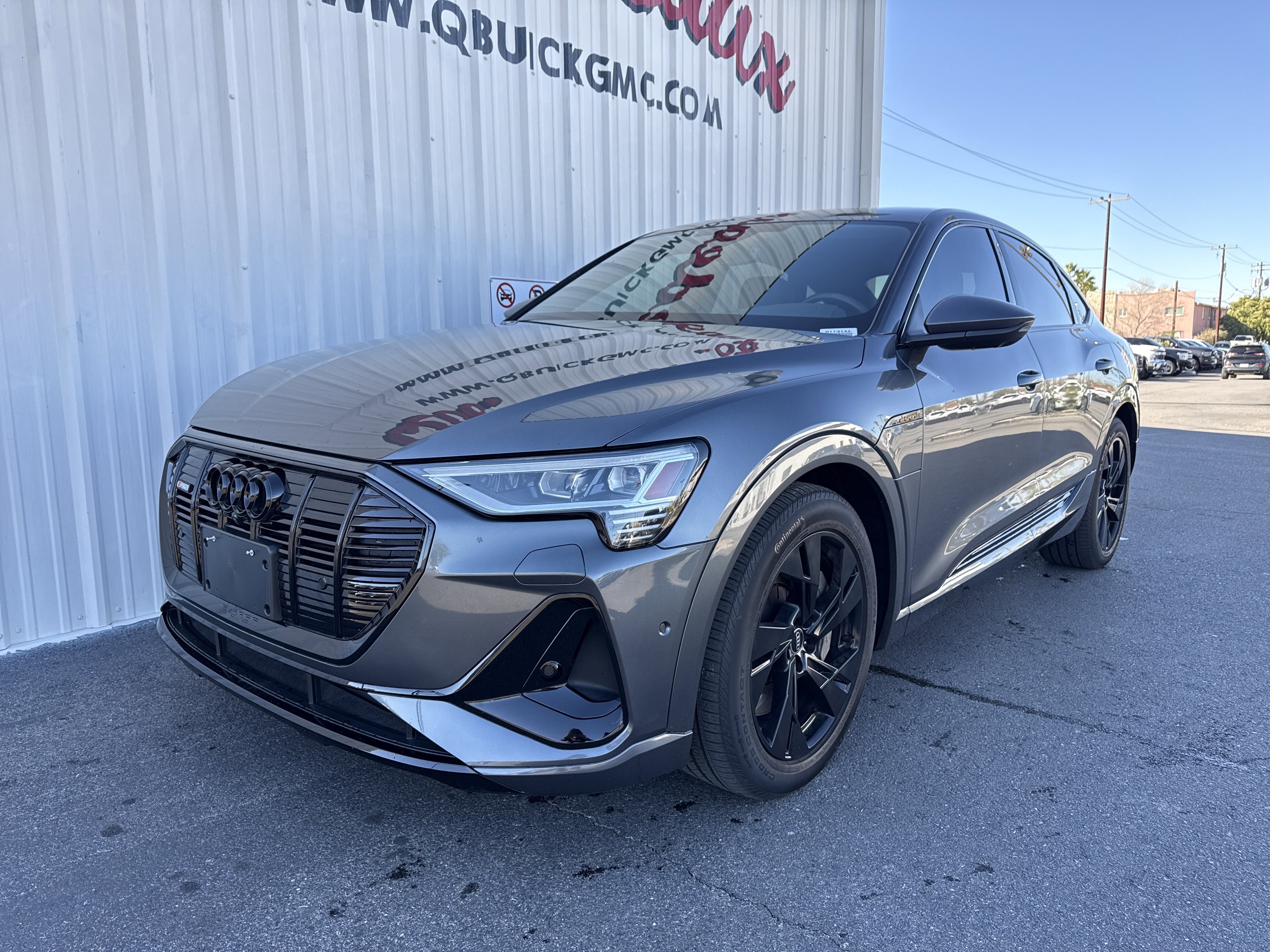 Used 2023 Audi e-tron Premium w/ Convenience Plus Package image 8