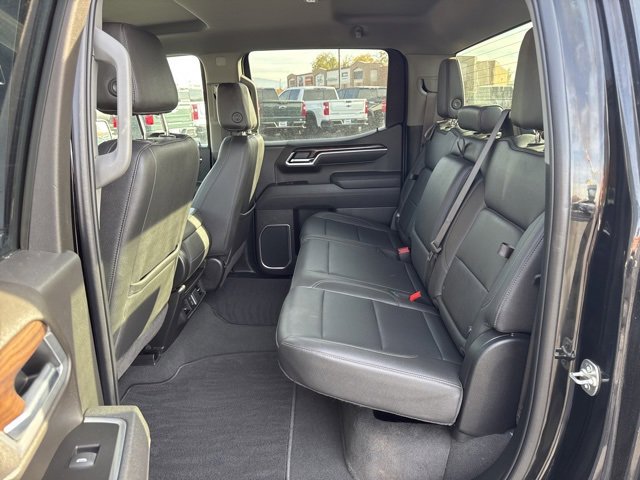 Used 2025 GMC Sierra 1500 SLT image 14