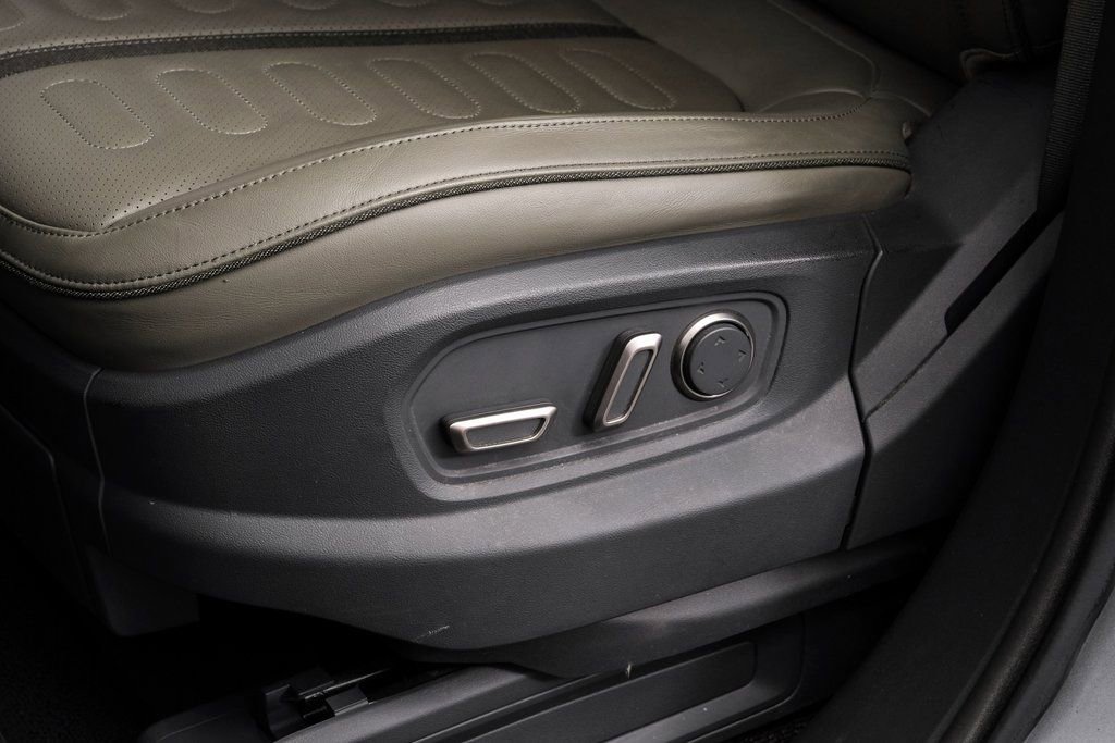 Used 2022 Rivian R1T Launch Edition image 37