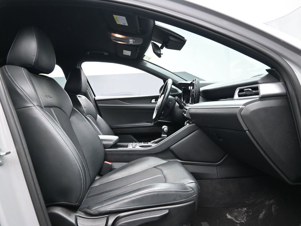 Used 2024 Kia K5 GT-Line image 32