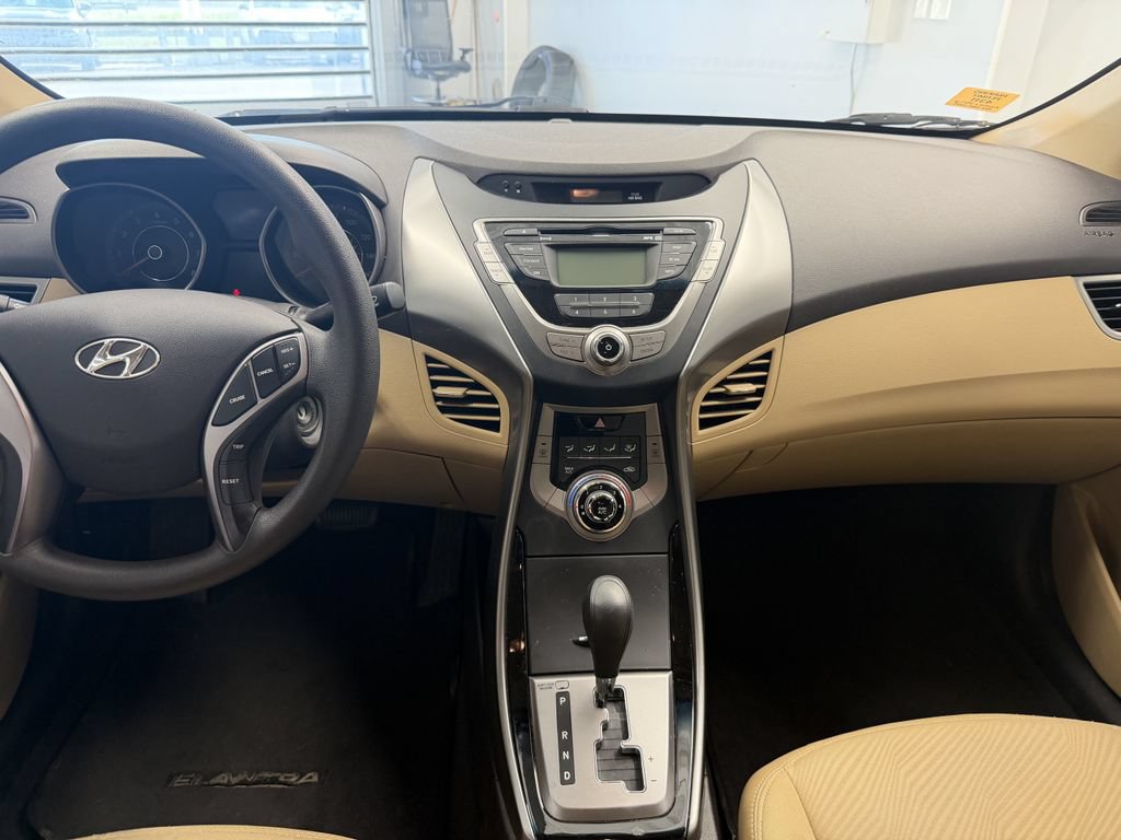 Used 2013 Hyundai Elantra GLS FWD image 20