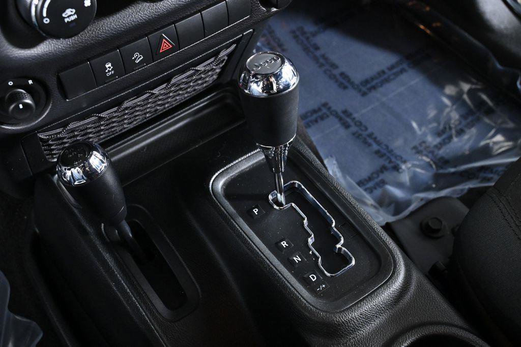 Used 2018 Jeep Wrangler Unlimited Sport S image 20