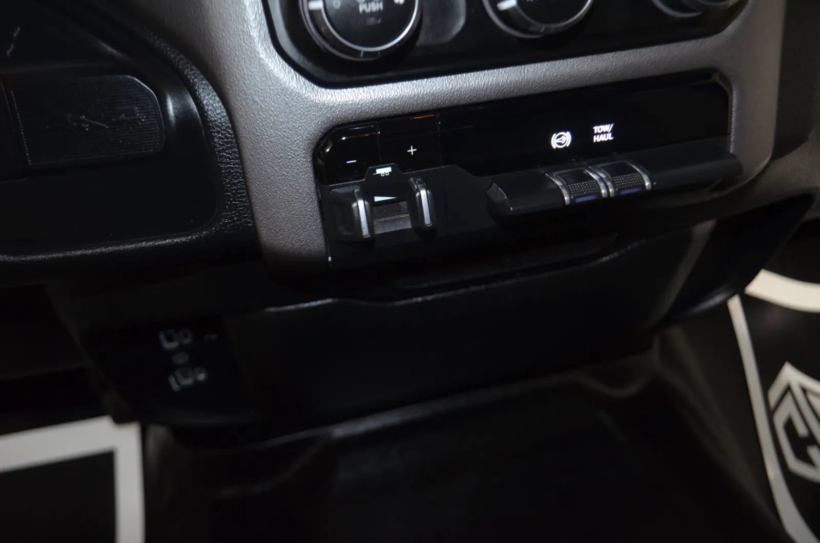 Used 2020 RAM 2500 Big Horn image 32