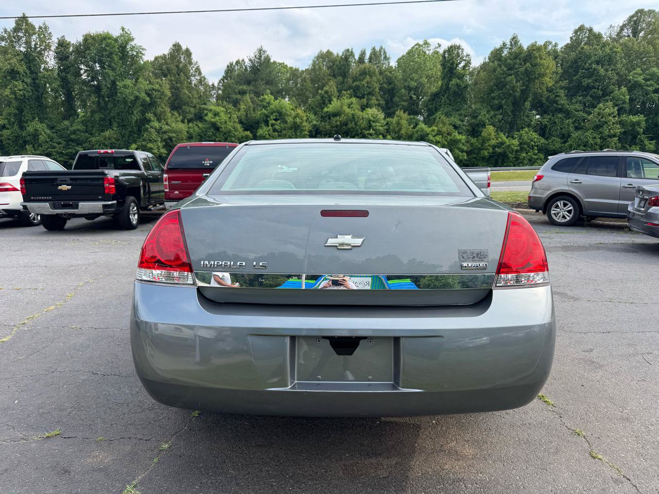 Used 2009 Chevrolet Impala LS FWD image 6