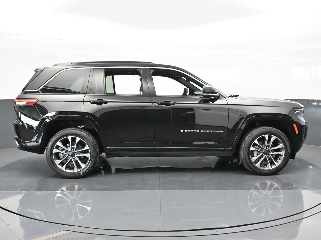 Used 2024 Jeep Grand Cherokee Overland w/ Luxury Tech Group IV image 7