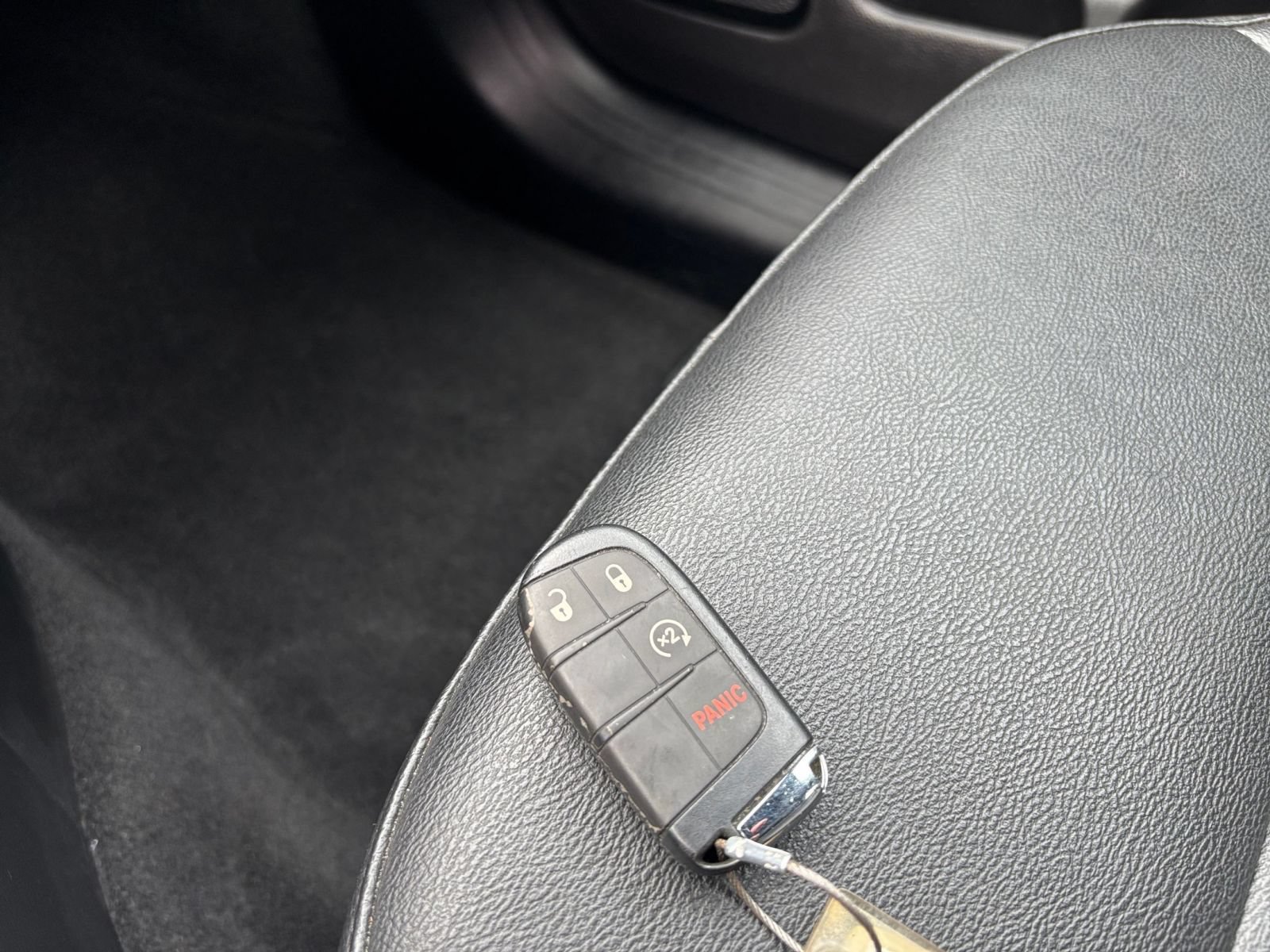 Used 2025 Jeep Compass Limited AWD/4WD image 20