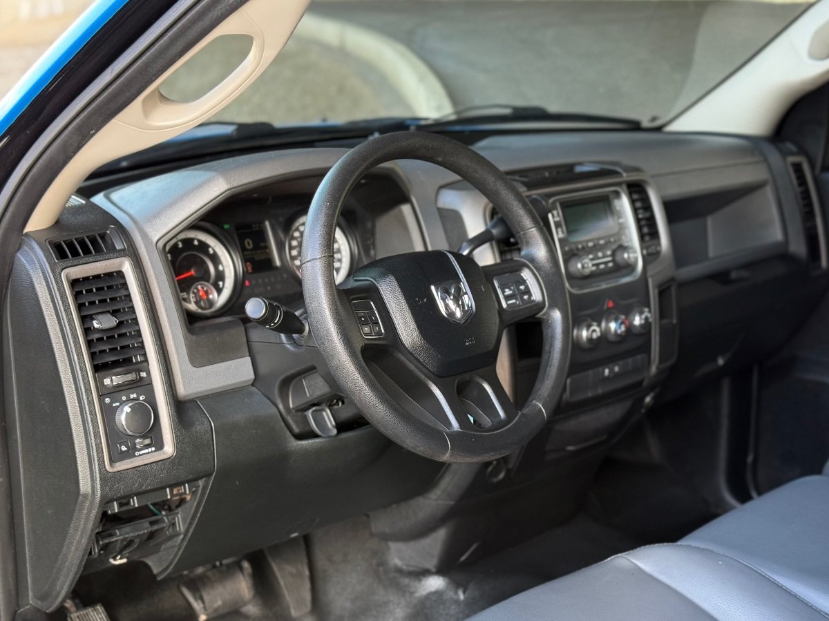 Used 2015 RAM 1500 ST RWD image 9