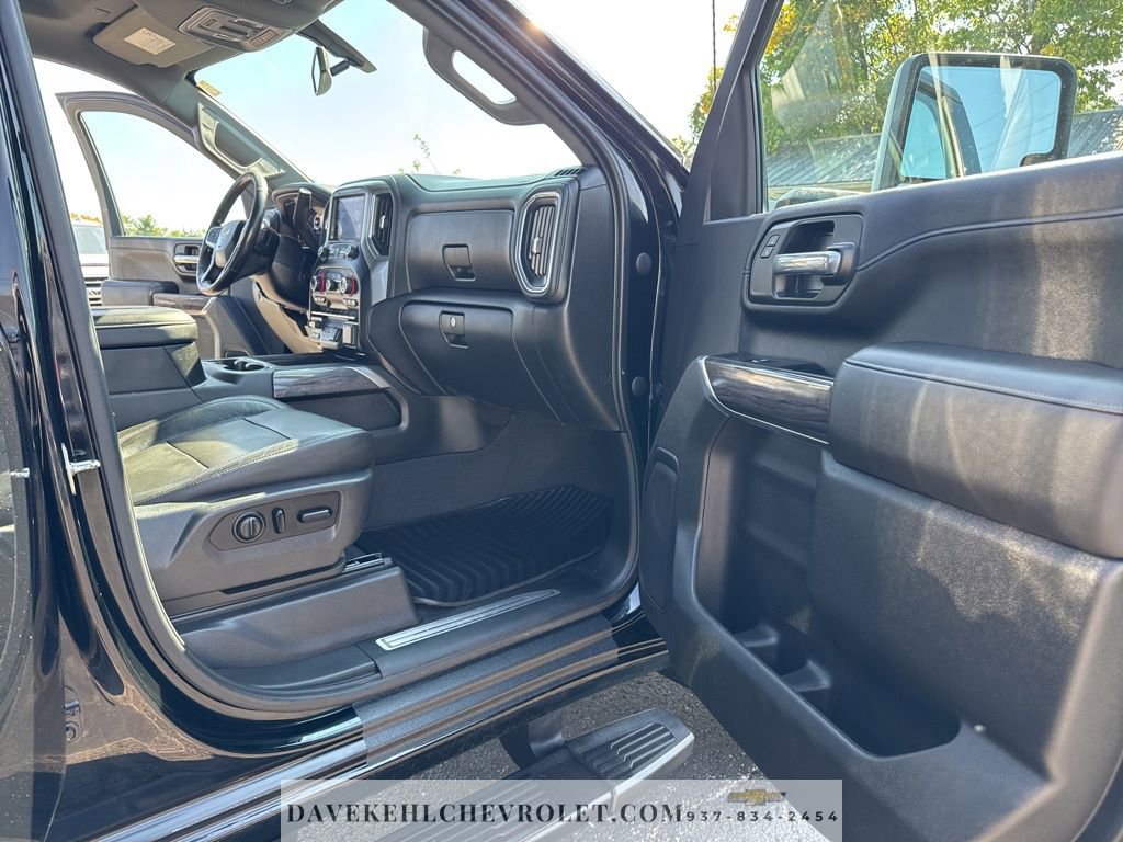 Used 2020 Chevrolet Silverado 2500 LTZ w/ LTZ Convenience Package image 26