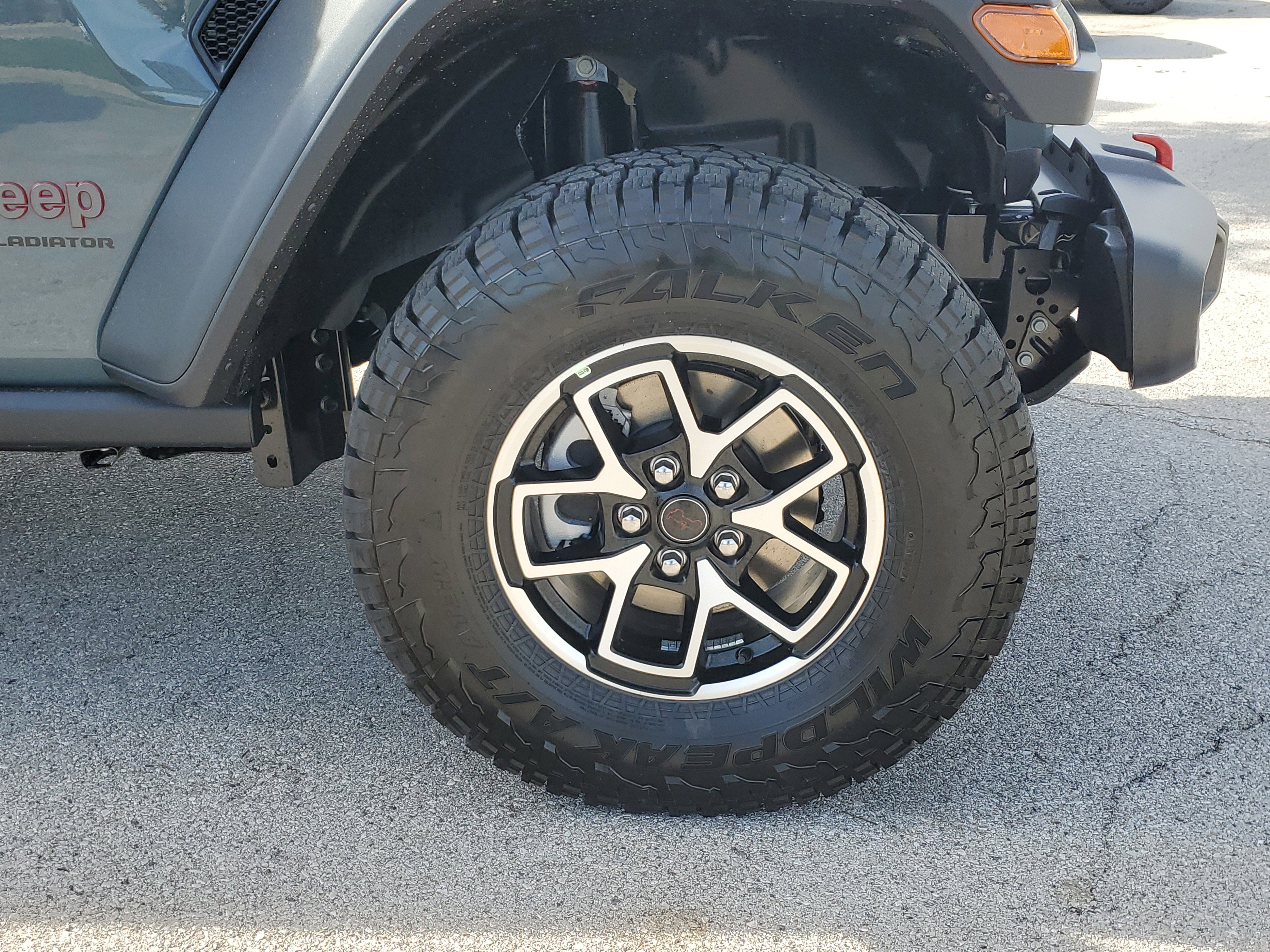 New 2025 Jeep Gladiator Rubicon image 6