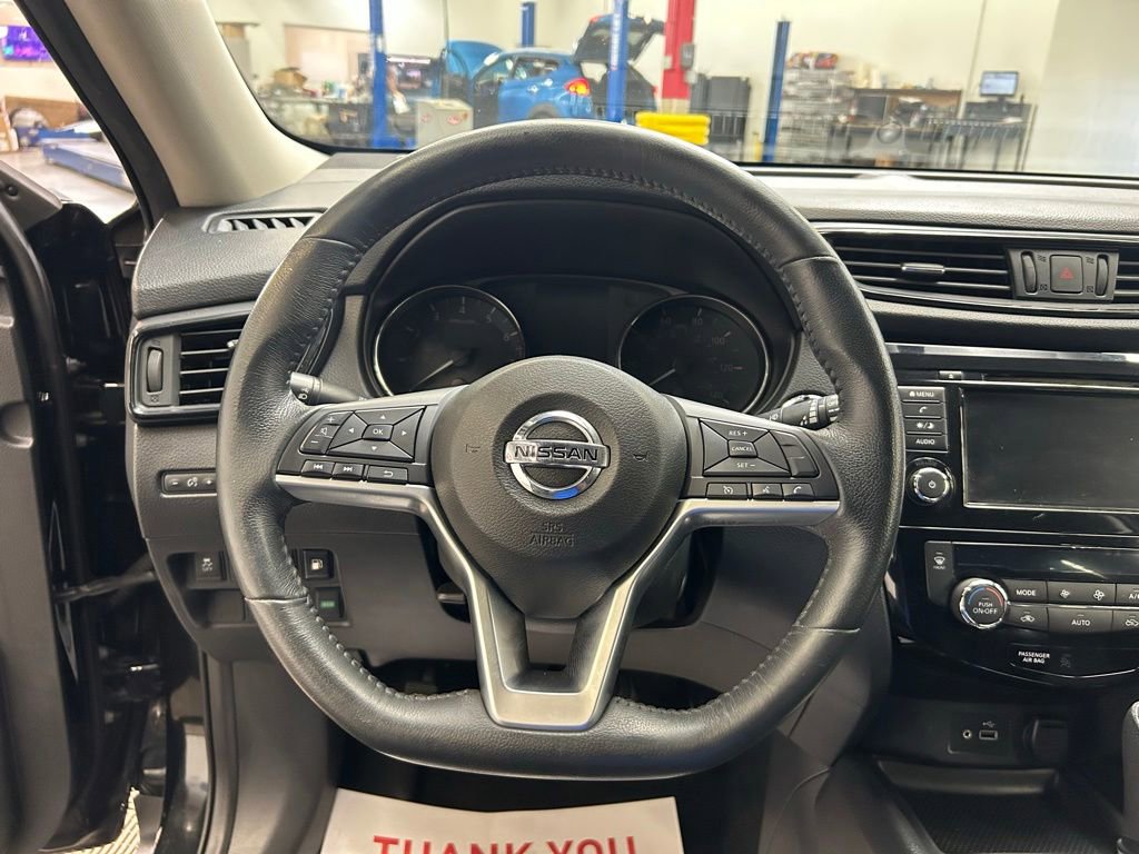 Used 2018 Nissan Rogue SV FWD image 26