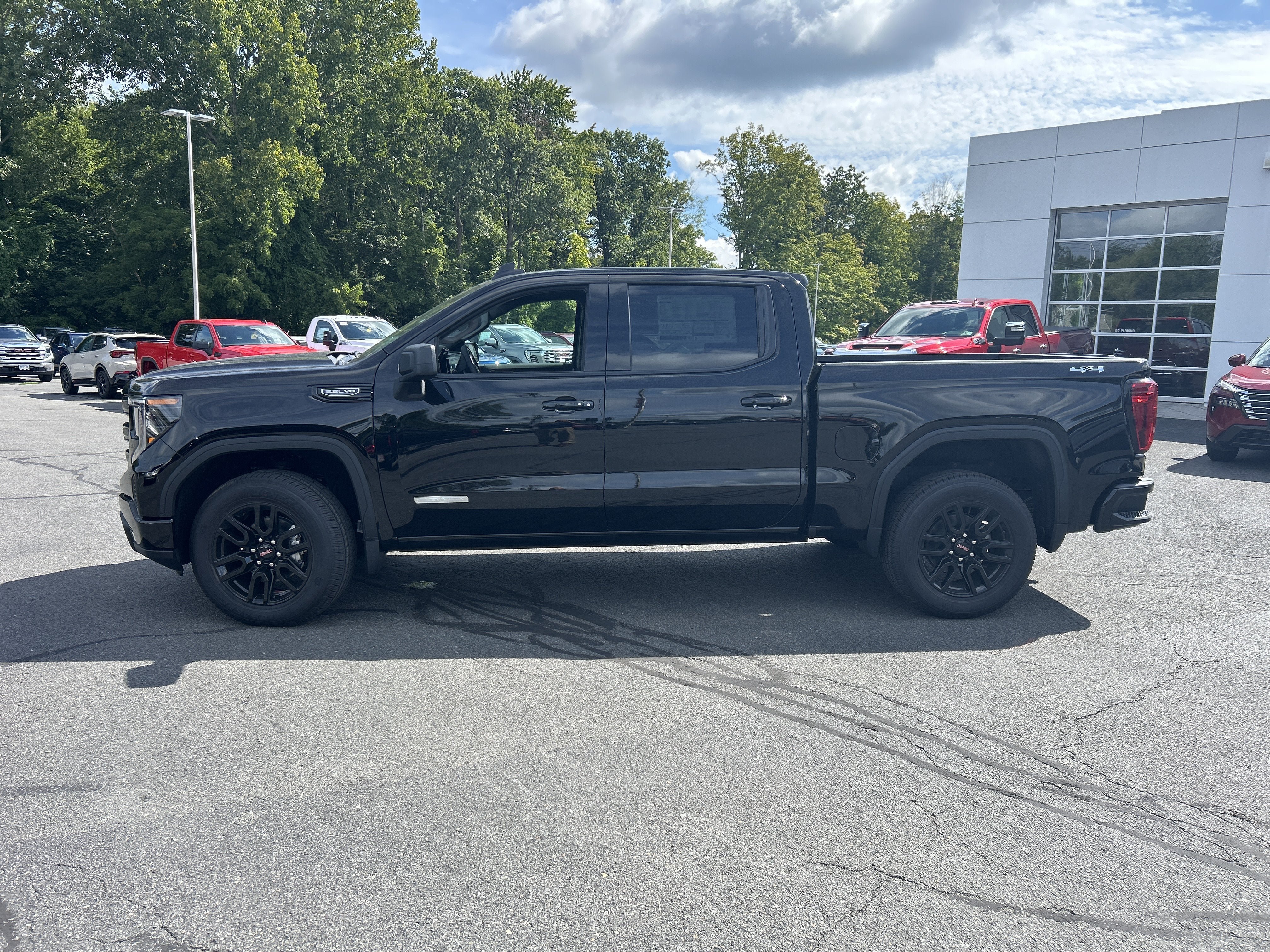New 2026 GMC Sierra 1500 Elevation w/ Preferred Package AWD/4WD image 2