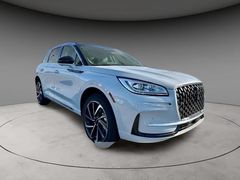 New 2025 Lincoln Corsair Grand Touring w/ Equipment Group 302A AWD/4WD image 3