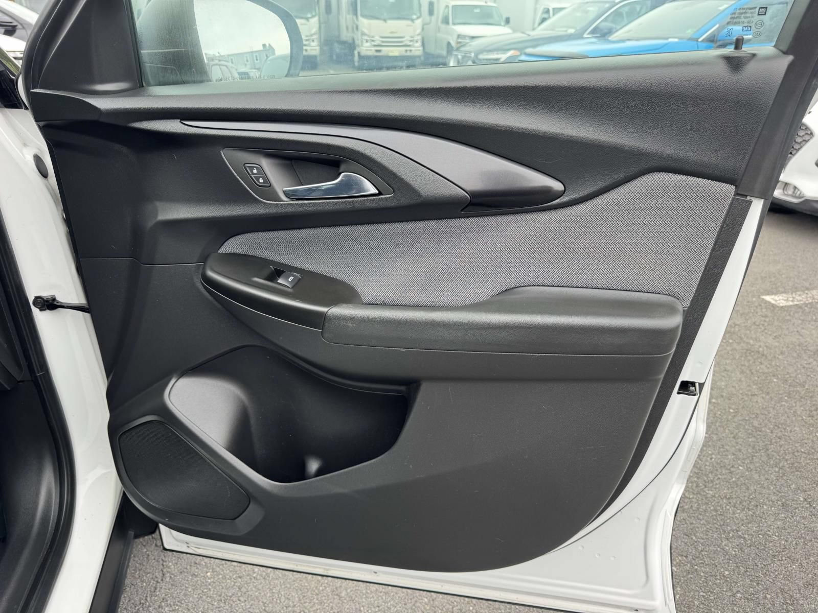 Certified 2021 Chevrolet TrailBlazer LS FWD image 25