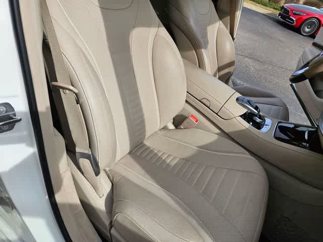 Used 2019 Mercedes-Benz S 560 Sedan image 23