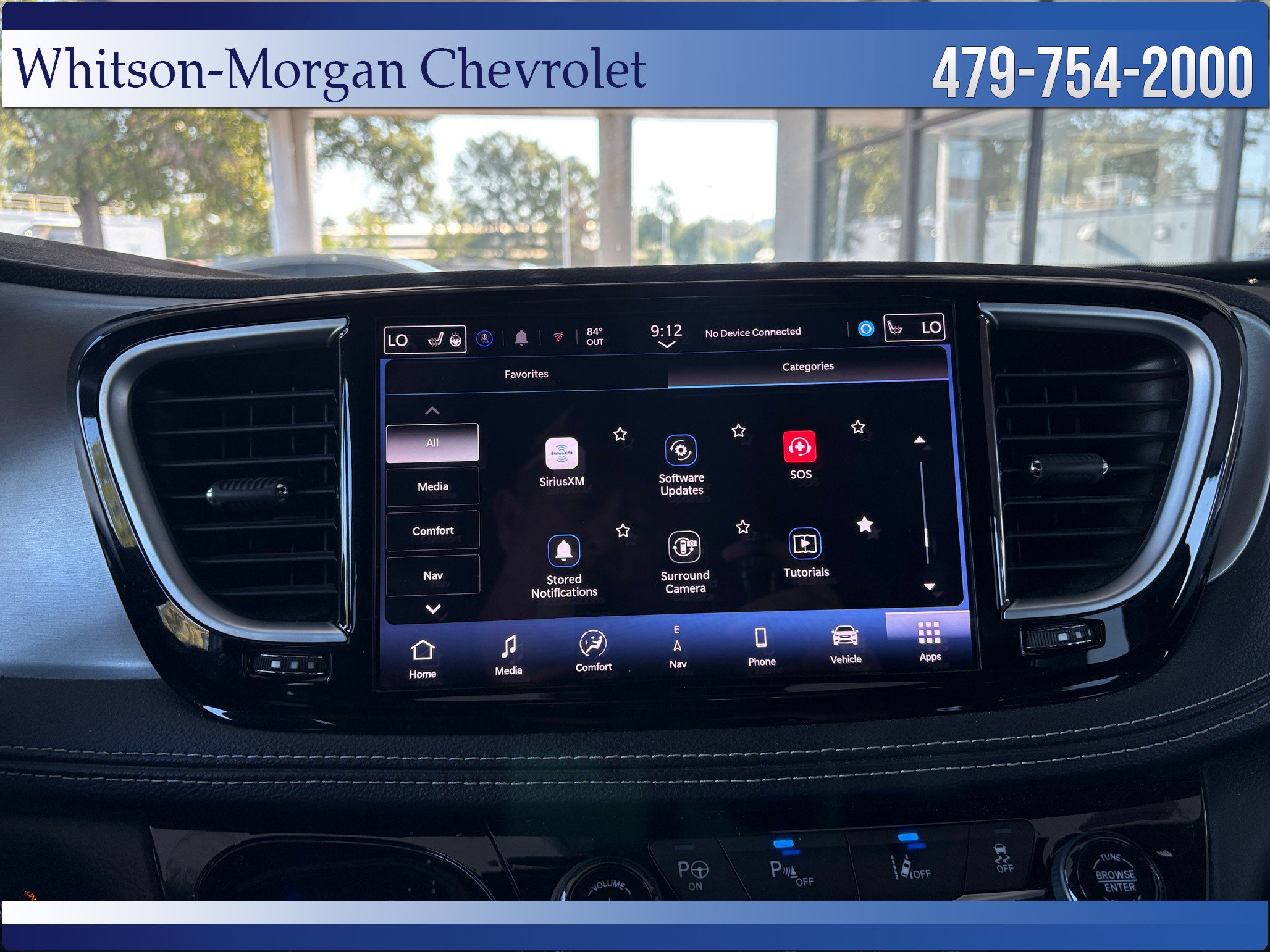 Used 2024 Chrysler Pacifica Premium FWD image 26