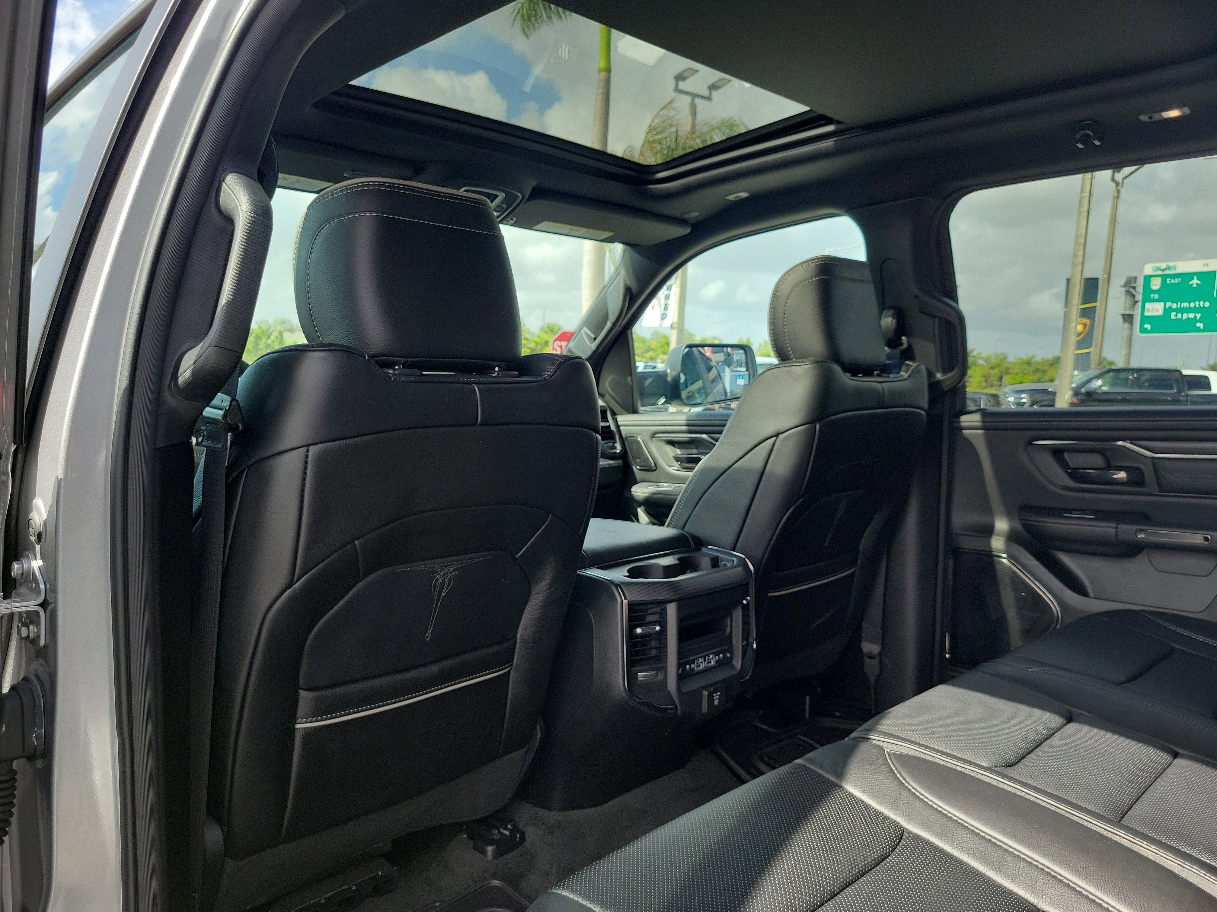 Used 2024 RAM 1500 Limited AWD/4WD image 16