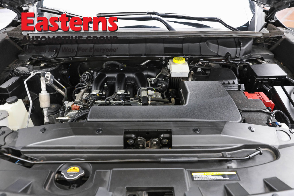 Used 2023 Nissan Pathfinder S AWD/4WD image 8