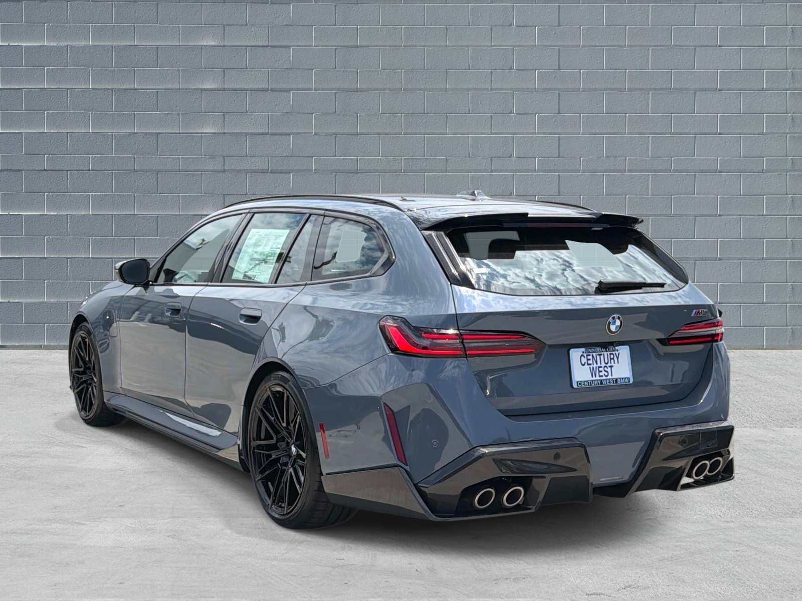 New 2027 BMW M5 Touring AWD/4WD image 3