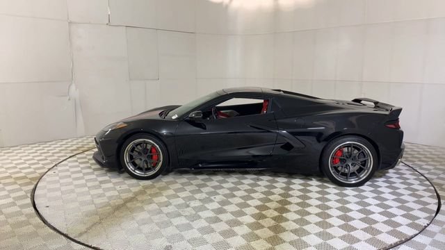 Used 2021 Chevrolet Corvette Stingray Premium Conv w/ Z51 Performance Package RWD image 8