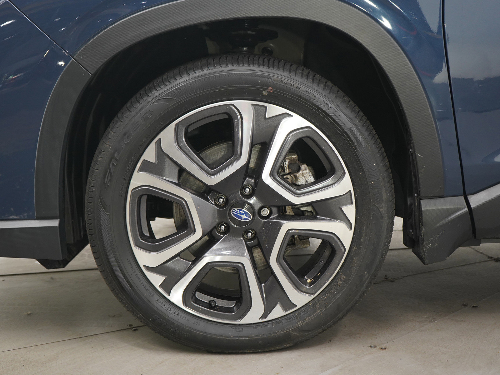 Used 2023 Subaru Ascent Limited w/ Technology Package AWD/4WD image 32