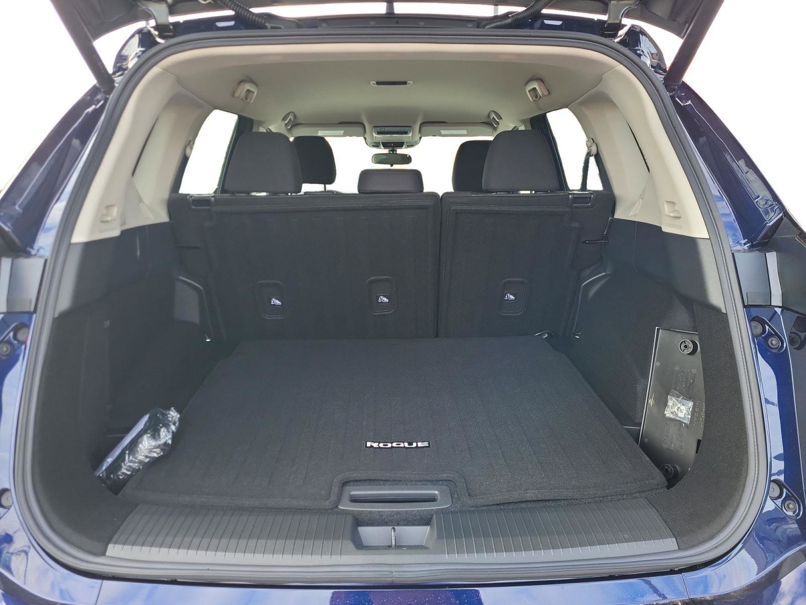 New 2026 Nissan Rogue SV w/ Cold Weather Package image 21