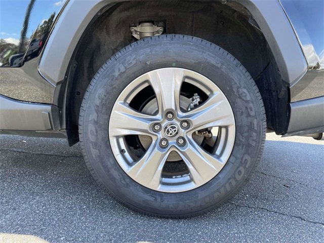 Used 2023 Toyota RAV4 XLE image 9