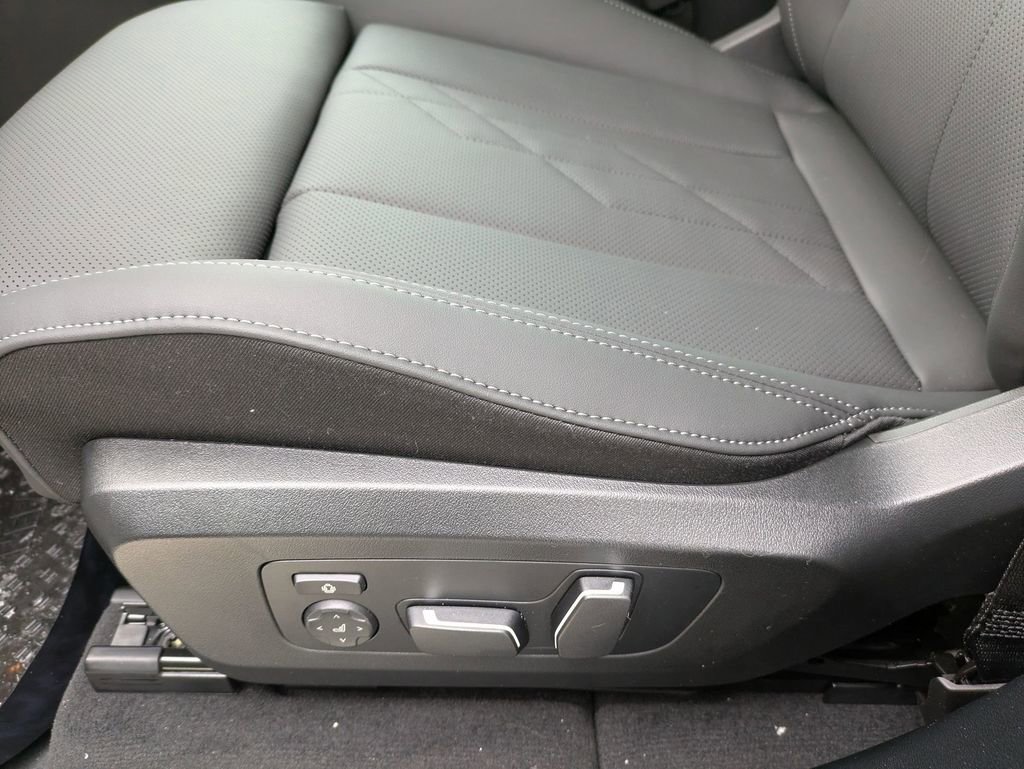 New 2026 BMW X3 xDrive30 w/ Convenience Package image 15