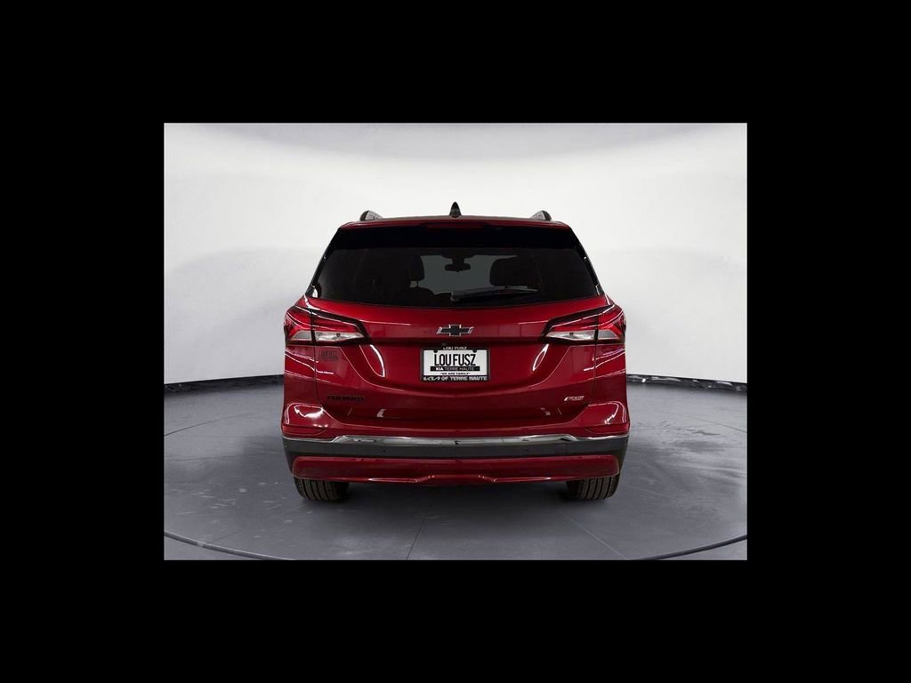 Used 2022 Chevrolet Equinox RS w/ Infotainment Package image 5