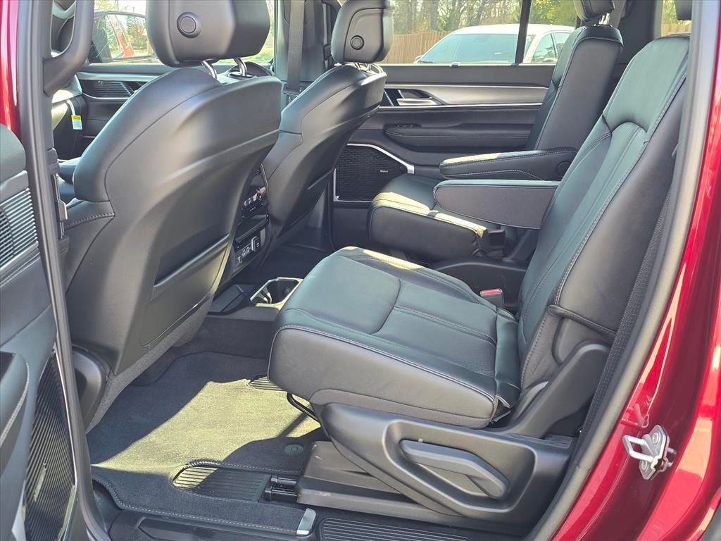 New 2026 Jeep Grand Wagoneer Limited image 5