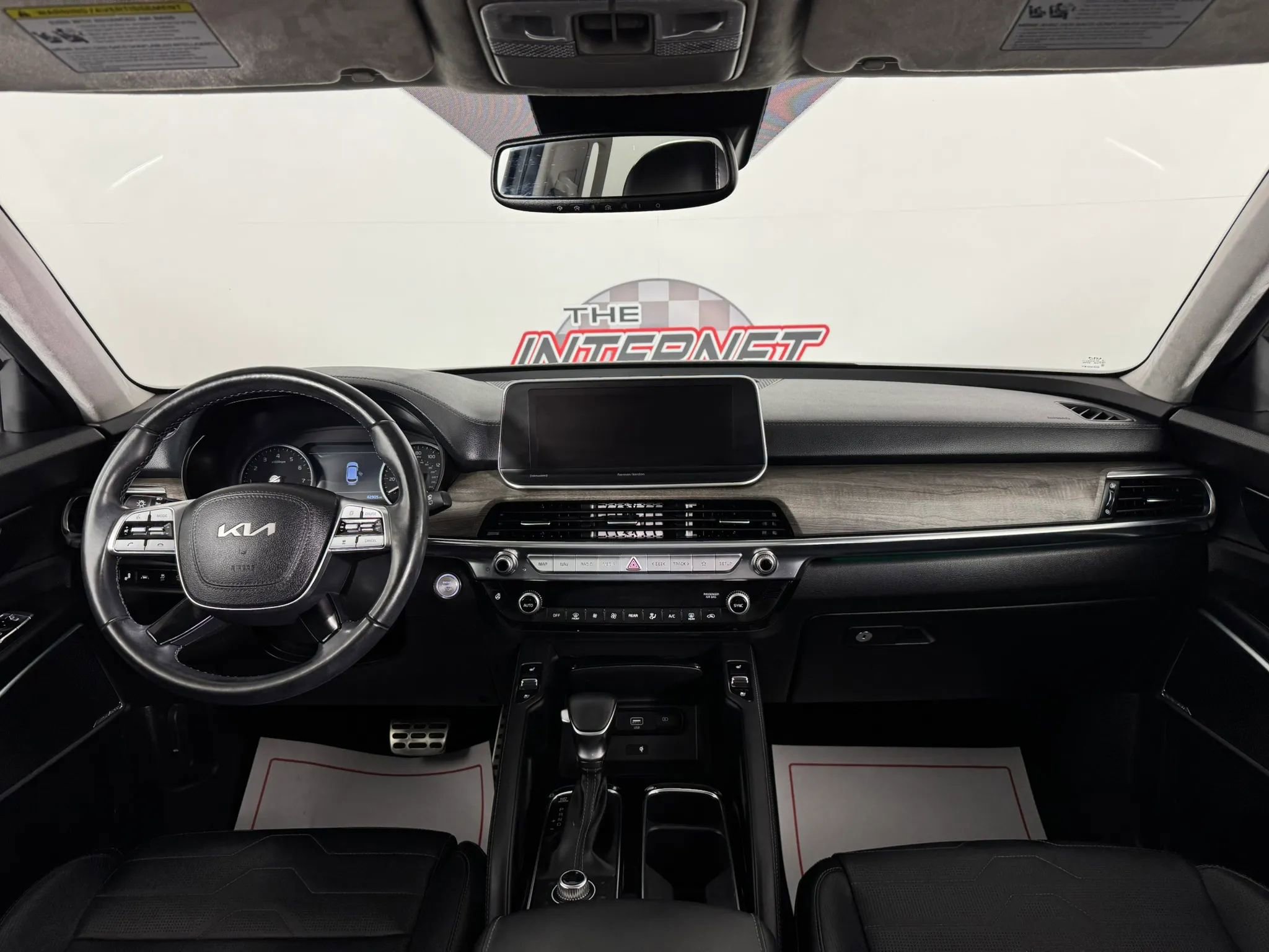 Used 2022 Kia Telluride SX w/ SX Prestige Package AWD/4WD image 11